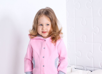 Какие модные толстовки для девочек стоит заказать оптом для Вашего интернет-магазина