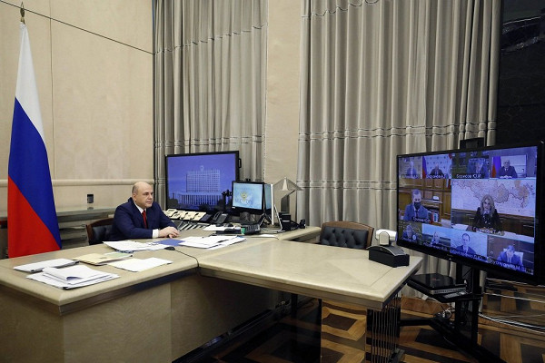 Кабмин выделит более 8 млрд рублей на двукратное повышение пособия на первого ребенка