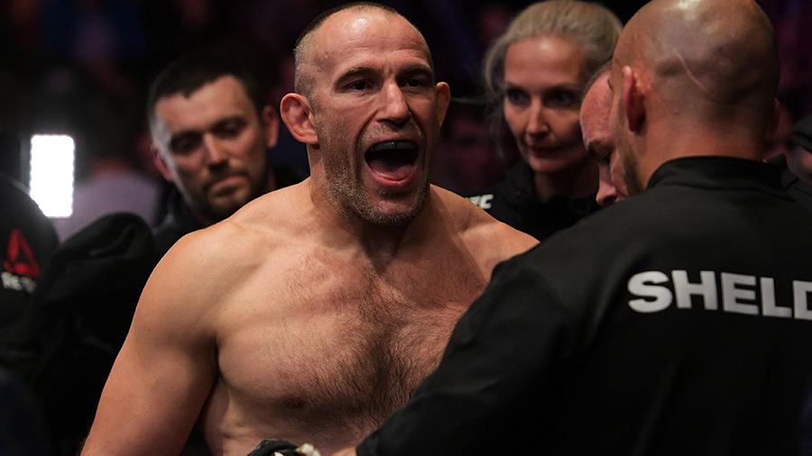 Боец UFC Олейник отказался от боя с Льюисом