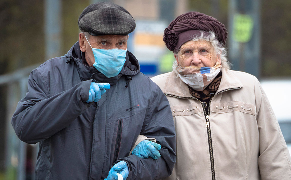 Собянин счел возможным возврат россиян к прежней жизни через год