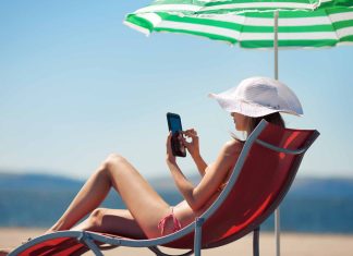 Безопасная Связь на Море: Особенности и Требования к Морским Рациям