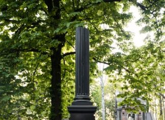 Памятники из гранита: Вечные символы любви и памяти