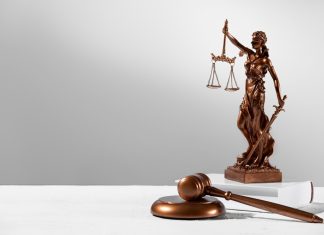 Консультация юриста по банкротству: как не попасть в ловушку долгов