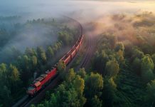 Работа в РЖД: Вакансии и особенности