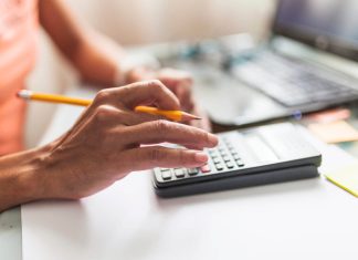 Как получить деньги под залог ПТС грузового авто