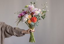 Какие цветы дарить на 14 февраля?