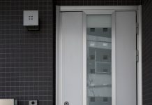 Противопожарные двери со стеклом: безопасность и стиль в одном решении