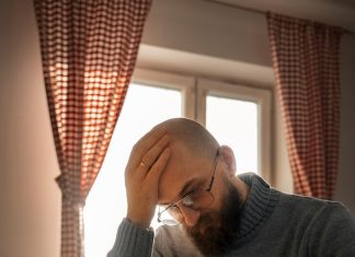 Как справиться с трудностями: работа, жилье, питание и оплата каждый день