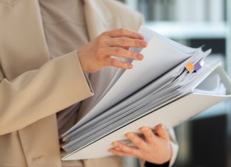 Как налоговая думает о вашем бизнесе: разбор критериев риска проверок