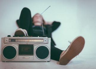 Онлайн-радио за границей: как слушать любимые русские станции в любой точке мира