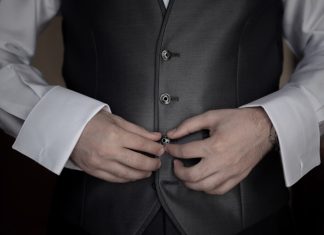 Мужские классические костюмы: как выбрать вариант для любого случая