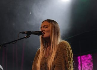 Уроки вокала: как раскрыть свой голос и петь с душой