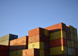 Международные грузоперевозки и таможенное оформление: просто о сложном