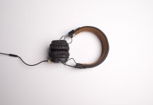 Как выбрать проводные наушники Apple