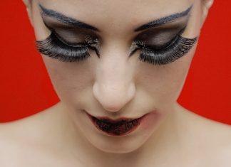 Макияж для особого случая: как сделать акцент на ресницах