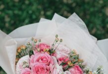 Букет на День матери в Москве от ЭКСПРЕСС БУКЕТ – искренняя благодарность, доставленная с любовью