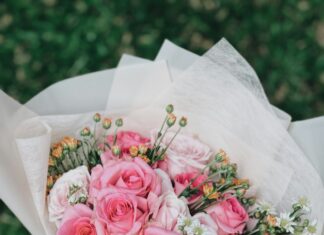 Букет на День матери в Москве от ЭКСПРЕСС БУКЕТ – искренняя благодарность, доставленная с любовью