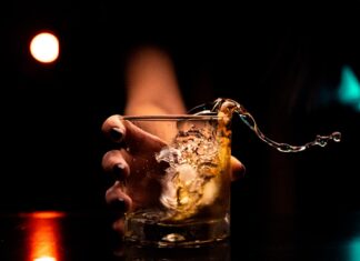 Вывод из запоя в Саратове: профессиональная помощь и современные методы