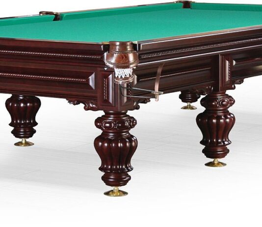 Бильярдный стол для русской пирамиды: что важно знать
